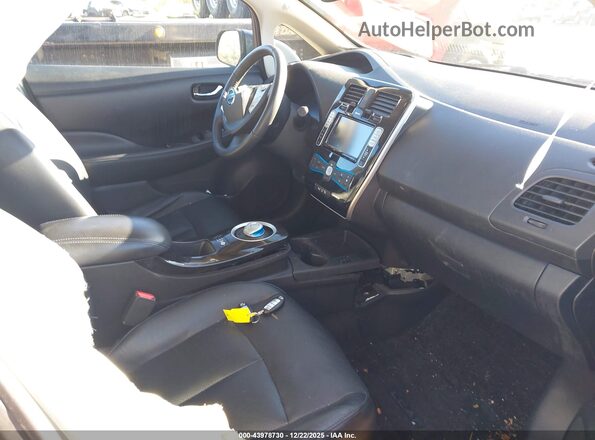 1N4BZ0CP3GC311671 2016 NISSAN LEAF Gray Widok wnętrza z przodu