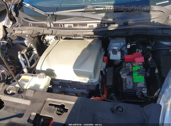 1N4BZ0CP3GC311671 2016 NISSAN LEAF Gray Widok wnętrza z tyłu