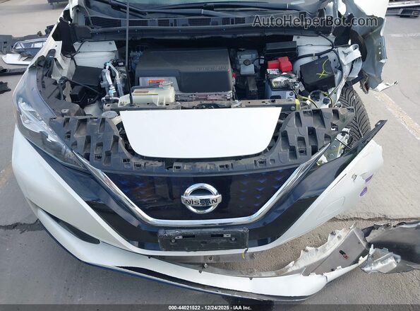 1N4BZ1CP2KC312244 2019 NISSAN LEAF White Widok z tyłu