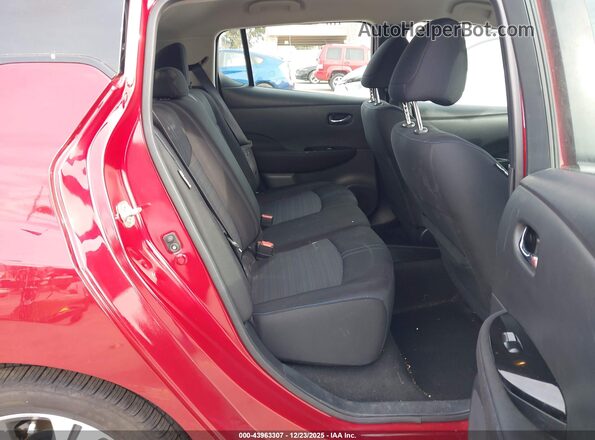 1N4BZ1CV0MC553320 2021 NISSAN LEAF Burgundy Vista de la etiqueta del VIN