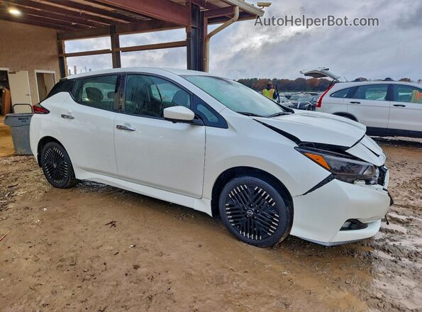 1N4CZ1CV4PC555502 2023 NISSAN LEAF White Przód prawy