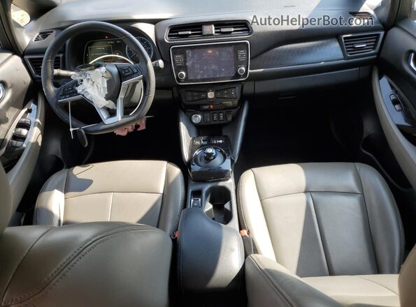 1N4CZ1CV5PC553676 2023 NISSAN LEAF Gray Widok deski rozdzielczej