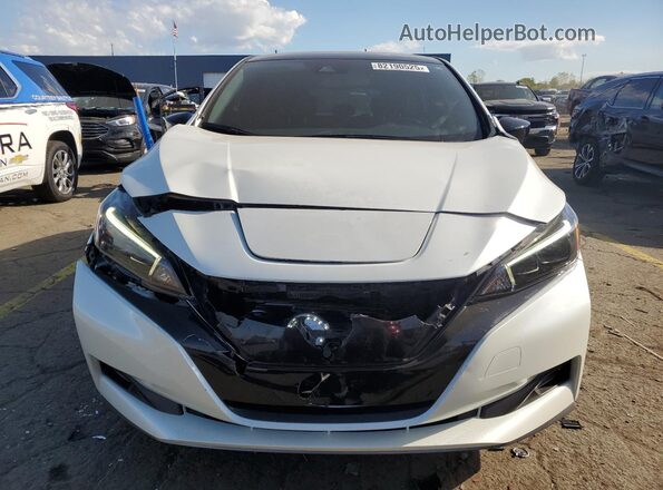1N4CZ1CV5PC558053 2023 NISSAN LEAF White Widok z przodu