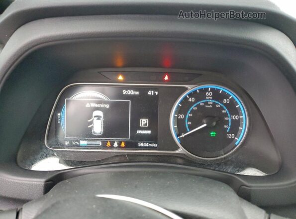 1N4CZ1CV9SC557707 2025 NISSAN LEAF Серебряный Вид щитка приборов
