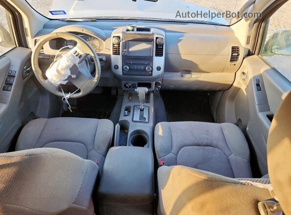 1N6AD0EV1KN773348 2019 NISSAN FRONTIER Серебряный Вид панели приборов