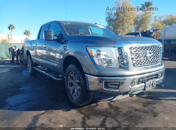 1N6BA1F45JN524901 2018 NISSAN TITAN XD Черный Передняя правая четверть