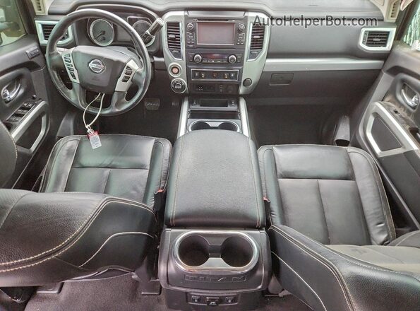 1N6BA1F47GN509342 2016 NISSAN TITAN Желтый Вид панели приборов