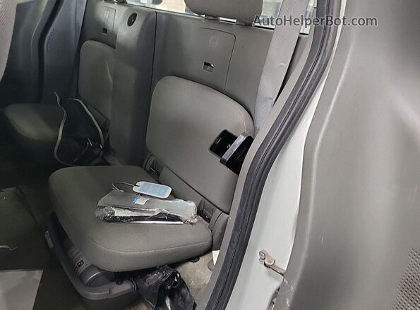 1N6BD0CT5HN731618 2017 NISSAN FRONTIER White Widok z tyłu