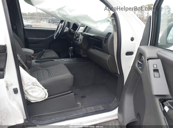 1N6ED0CF8MN707699 2021 NISSAN FRONTIER White წინა სალონის ხედი