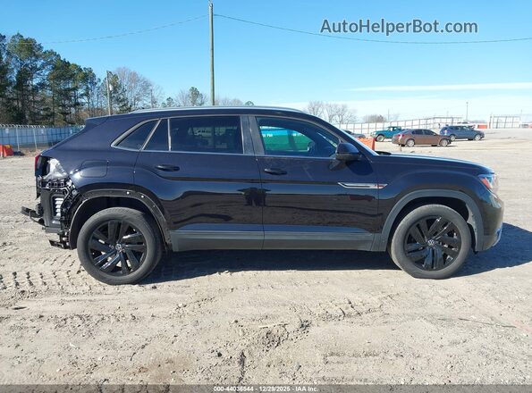 1V2HE2CA2PC219005 2023 VOLKSWAGEN ATLAS Черный Вид задней части салона