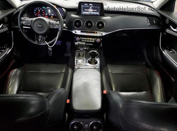 KNAE25LA0K6060035 2019 KIA STINGER Синий Вид панели приборов