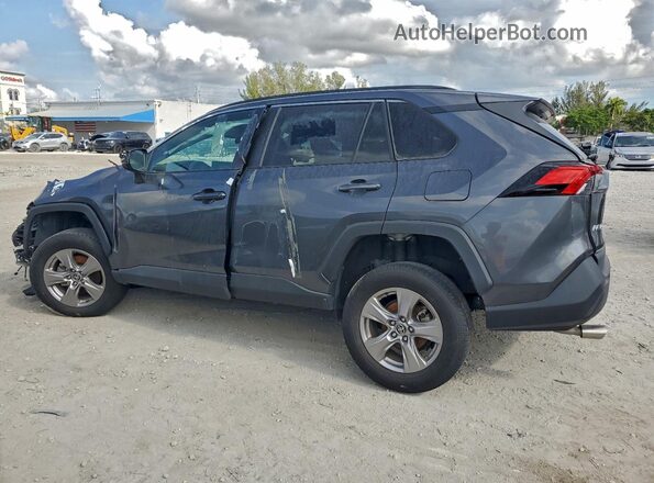 2T3W1RFV1NC213297 2022 TOYOTA LE Gray Trasero derecho