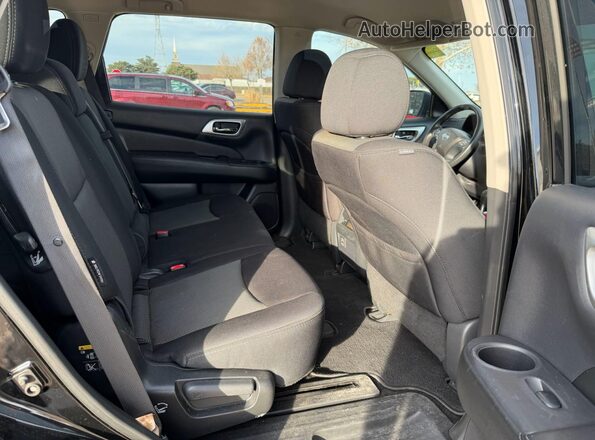 5N1DR2MN8JC628022 2018 NISSAN PATHFINDER Black Вид салону спереду