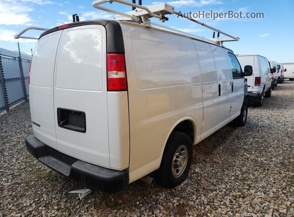 1GCWGAFP7P1101640 2023 CHEVROLET EXPRESS White Przód prawy