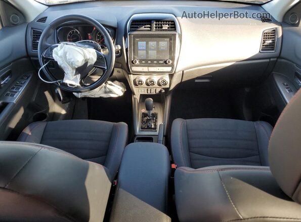 JA4ARUAUXSU008485 2025 MITSUBISHI OUTLANDER Серый Вид панели приборов