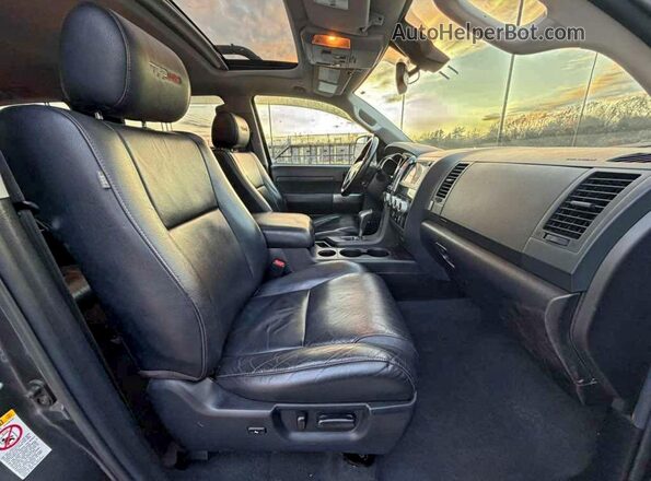 5TDEY5B10MS182254 2021 TOYOTA SEQUOIA Серый Вид сзади
