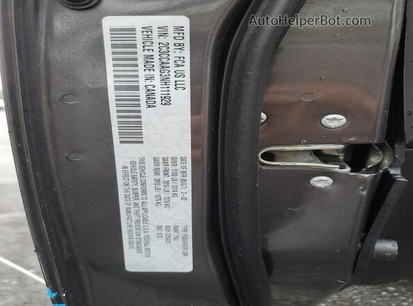 2C3CCAAG3NH111929 2022 CHRYSLER 300 Серый Вид подкапотного пространства