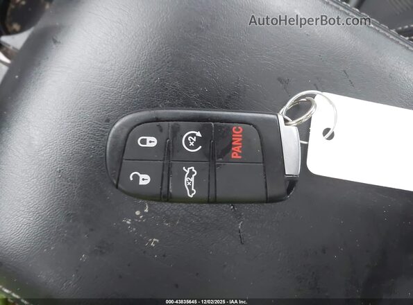 2C3CCABG0LH103489 2020 CHRYSLER 300 White Widok deski rozdzielczej