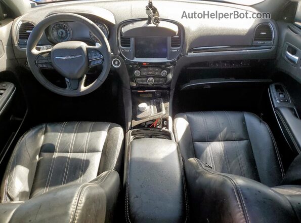 2C3CCABG4NH218048 2022 CHRYSLER 300 Burgundy Vista del salpicadero