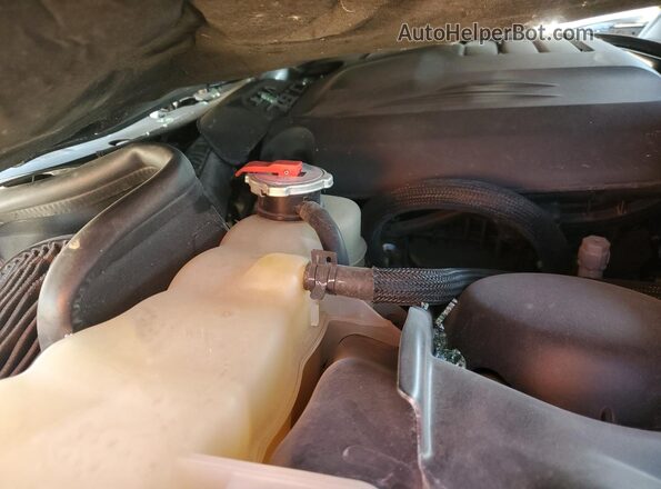 2C3CCABGXMH524010 2021 CHRYSLER 300 Угольный Вид задней части салона