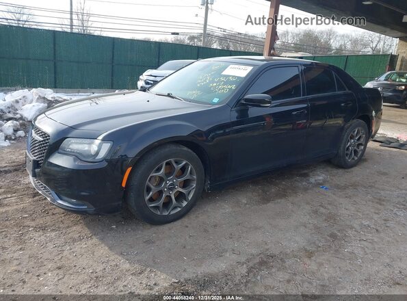 2C3CCAGGXHH597571 2017 CHRYSLER 300 Черный Передняя левая четверть
