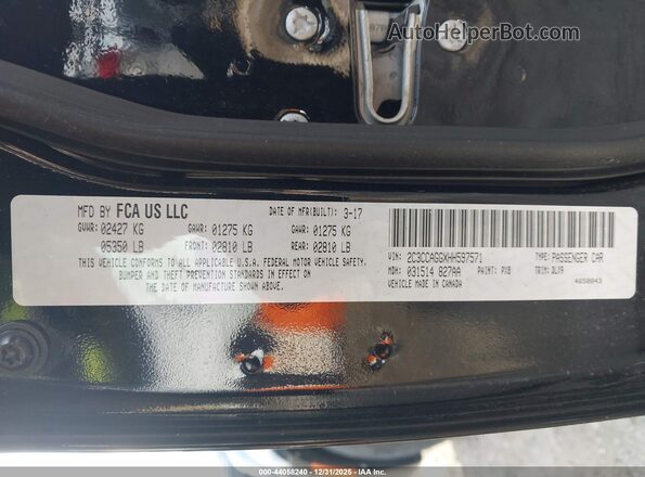 2C3CCAGGXHH597571 2017 CHRYSLER 300 Черный Вид подкапотного пространства