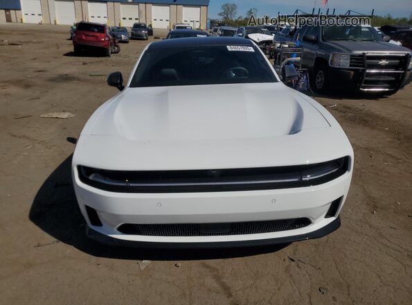 2C3CDBDK8RR200785 2024 DODGE CHARGER Белый Вид спереди