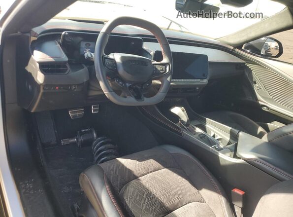 2C3CDBDK8RR200785 2024 DODGE CHARGER Белый Вид панели приборов
