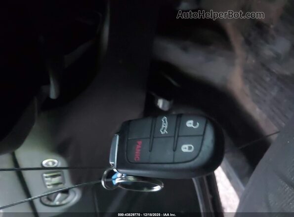 2C3CDXAG0HH595837 2017 DODGE CHARGER Черный Вид панели приборов