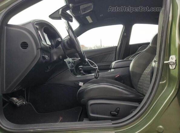 2C3CDXGJ5KH650423 2019 DODGE CHARGER Green Front interior view