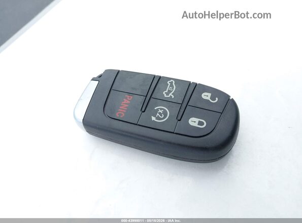 2C3CDXHG0HH593155 2017 DODGE CHARGER Красный Вид панели приборов