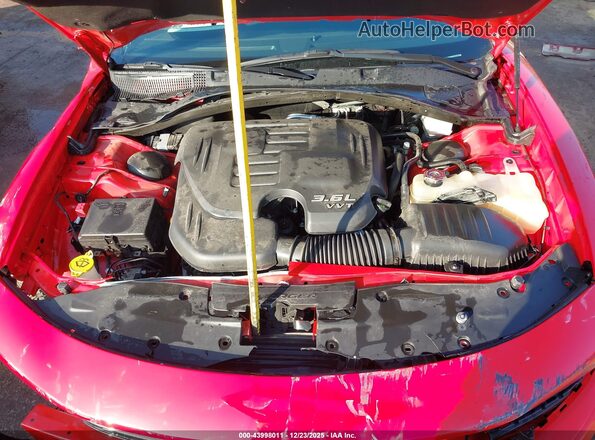 2C3CDXHG0HH593155 2017 DODGE CHARGER Красный Вид сзади
