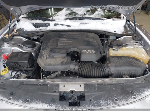 2C3CDXJG3HH569801 2017 DODGE CHARGER Silver Widok z tyłu