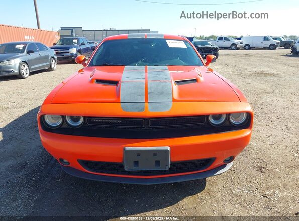 2C3CDZAG8HH558255 2017 DODGE CHALLENGER Оранжевый Вид щитка приборов