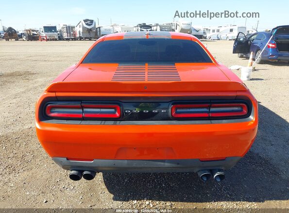 2C3CDZAG8HH558255 2017 DODGE CHALLENGER Оранжевый 