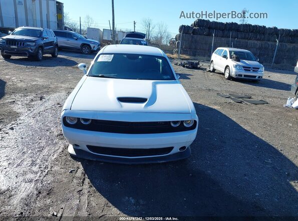 2C3CDZBT6NH249813 2022 DODGE CHALLENGER Белый Вид щитка приборов