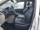 2016 Chrysler Town & Country Touring Белый vin: 2C4RC1BG2GR111082