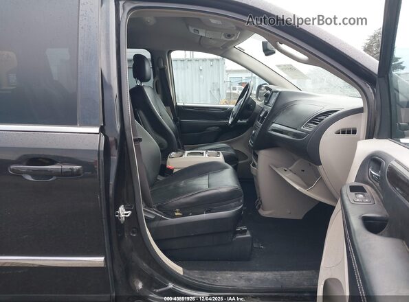 2C4RC1BG5GR292758 2016 CHRYSLER TOWN & COUNTRY Черный Вид салона спереди