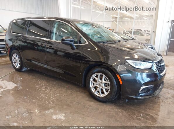2C4RC1BG7PR532344 2023 CHRYSLER PACIFICA Черный Передняя правая четверть