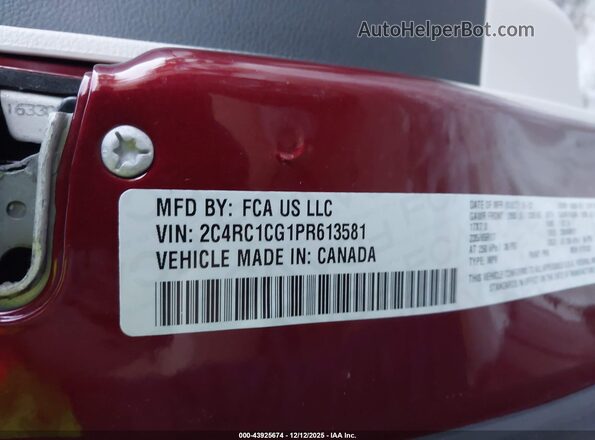 2C4RC1CG1PR613581 2023 CHRYSLER VOYAGER Burgundy Vista del compartimento del motor