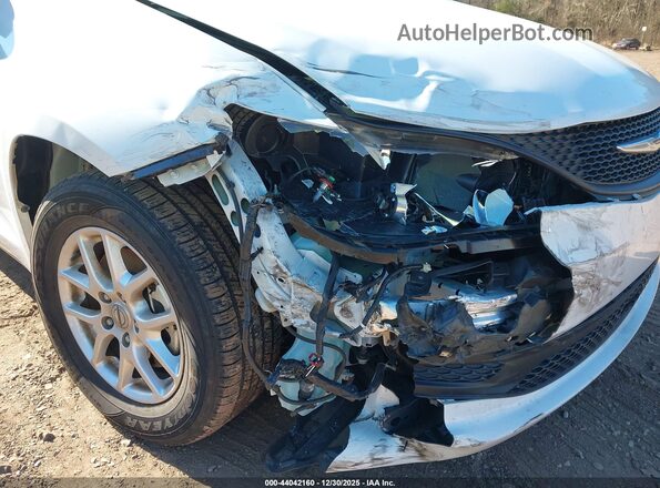 2C4RC1CG2RR105445 2024 CHRYSLER VOYAGER White Vista frontal