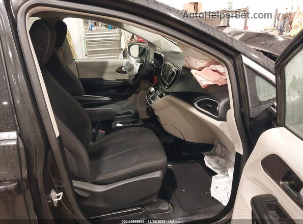 2C4RC1CG3NR204348 2022 CHRYSLER VOYAGER Черный Вид салона спереди