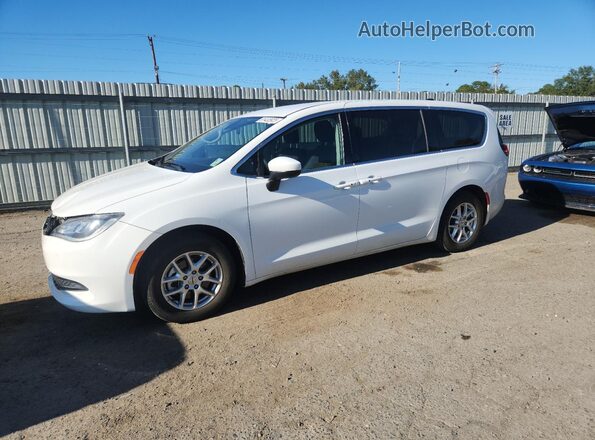2C4RC1CG3NR218623 2022 CHRYSLER VOYAGER Белый Передняя левая четверть
