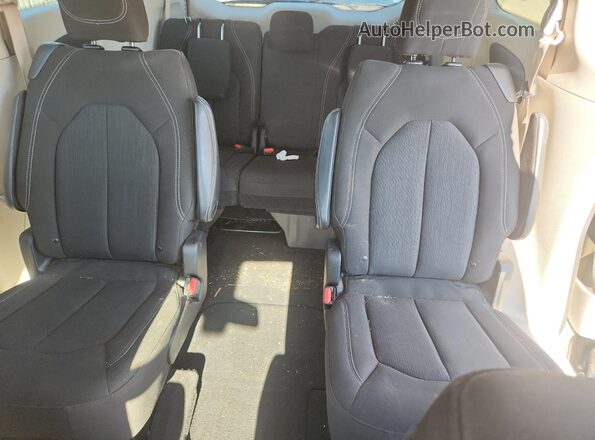 2C4RC1CG3NR218623 2022 CHRYSLER VOYAGER Белый Вид задних сидений