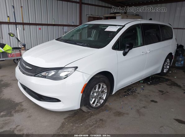 2C4RC1CG6RR189138 2024 CHRYSLER VOYAGER Белый Передняя левая четверть