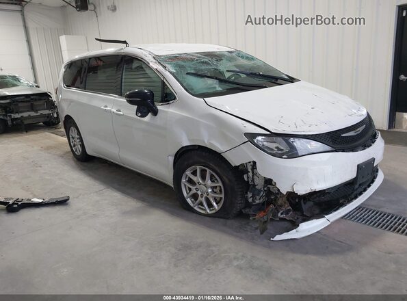 2C4RC1CG6SR577167 2025 CHRYSLER VOYAGER White Delantero derecho