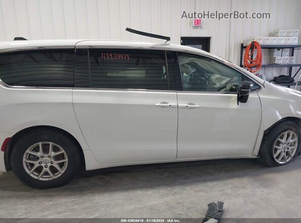 2C4RC1CG6SR577167 2025 CHRYSLER VOYAGER White Vista interior trasera