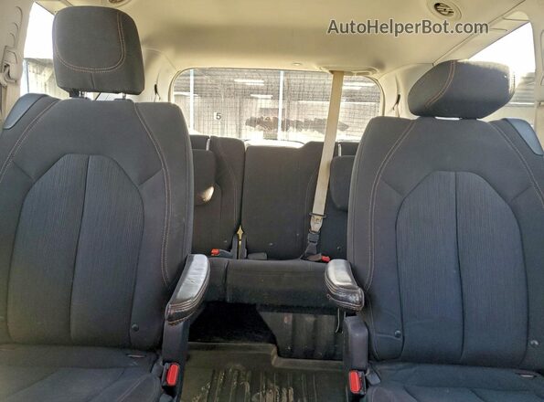2C4RC1CG7HR522008 2017 CHRYSLER PACIFICA Charcoal უკანა სავარძლების ხედი