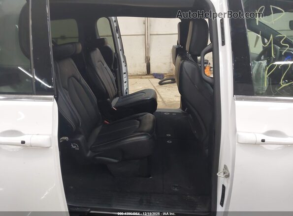 2C4RC1CG7SR588632 2025 CHRYSLER VOYAGER White VIN կոդի պիտակի տեսք