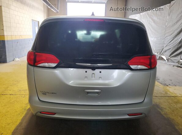 2C4RC1CG9PR525569 2023 CHRYSLER VOYAGER Silver Вид ззаду